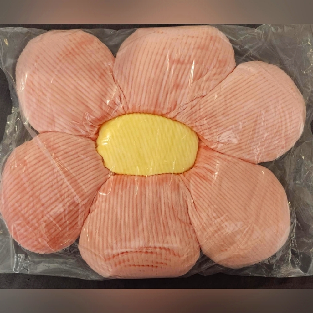 Flower Shaped Pillow Cushion, 35-40cm/13.8"